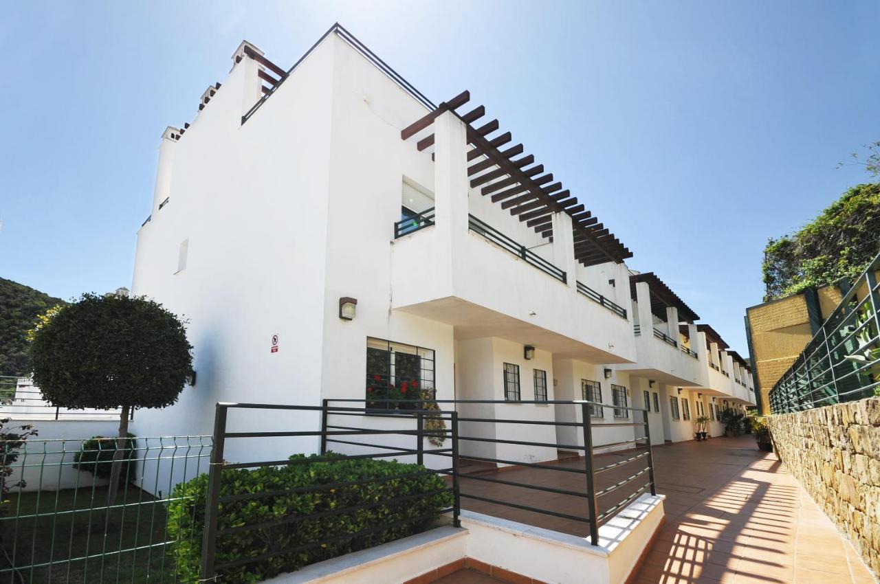 3 Bedroom Townhouse Benahavis Village Exterior photo