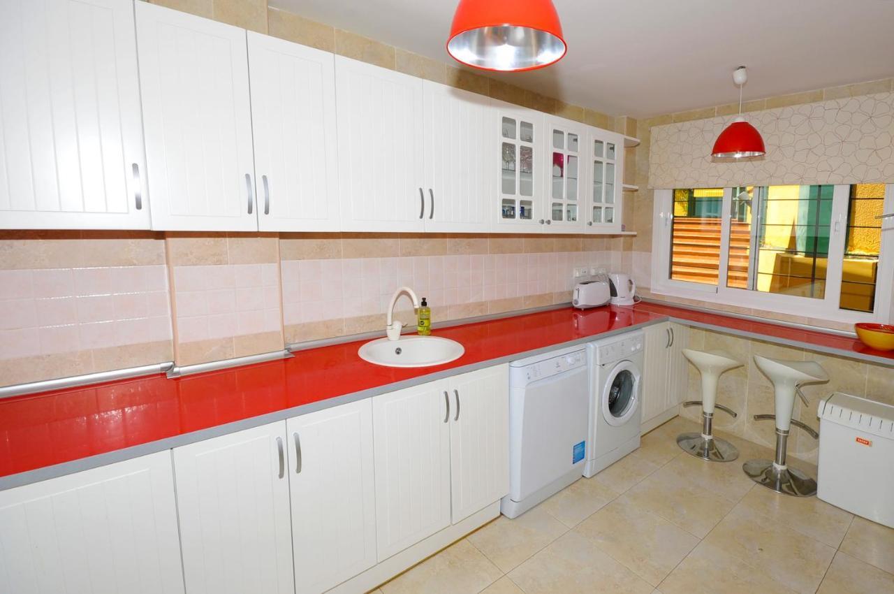 3 Bedroom Townhouse Benahavis Village Exterior photo